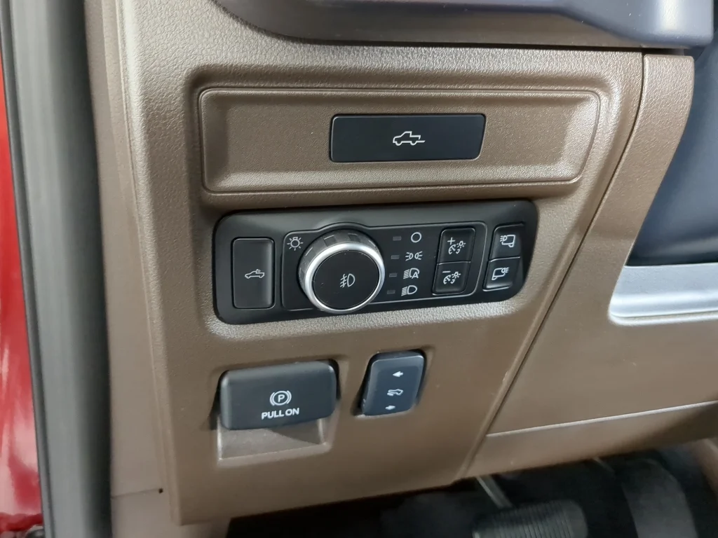 New 2026 Ruby Red Metallic Tinted Clearcoat Ford King Ranch® image 28