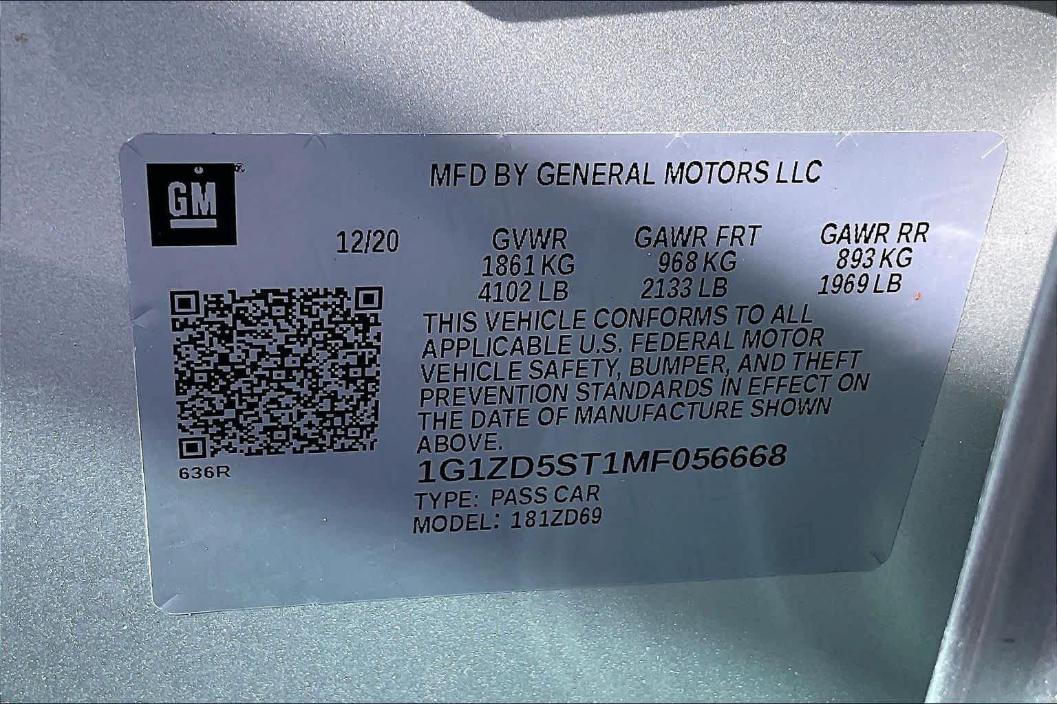 Used 2021 Silver Ice Metallic Chevrolet LT image 30