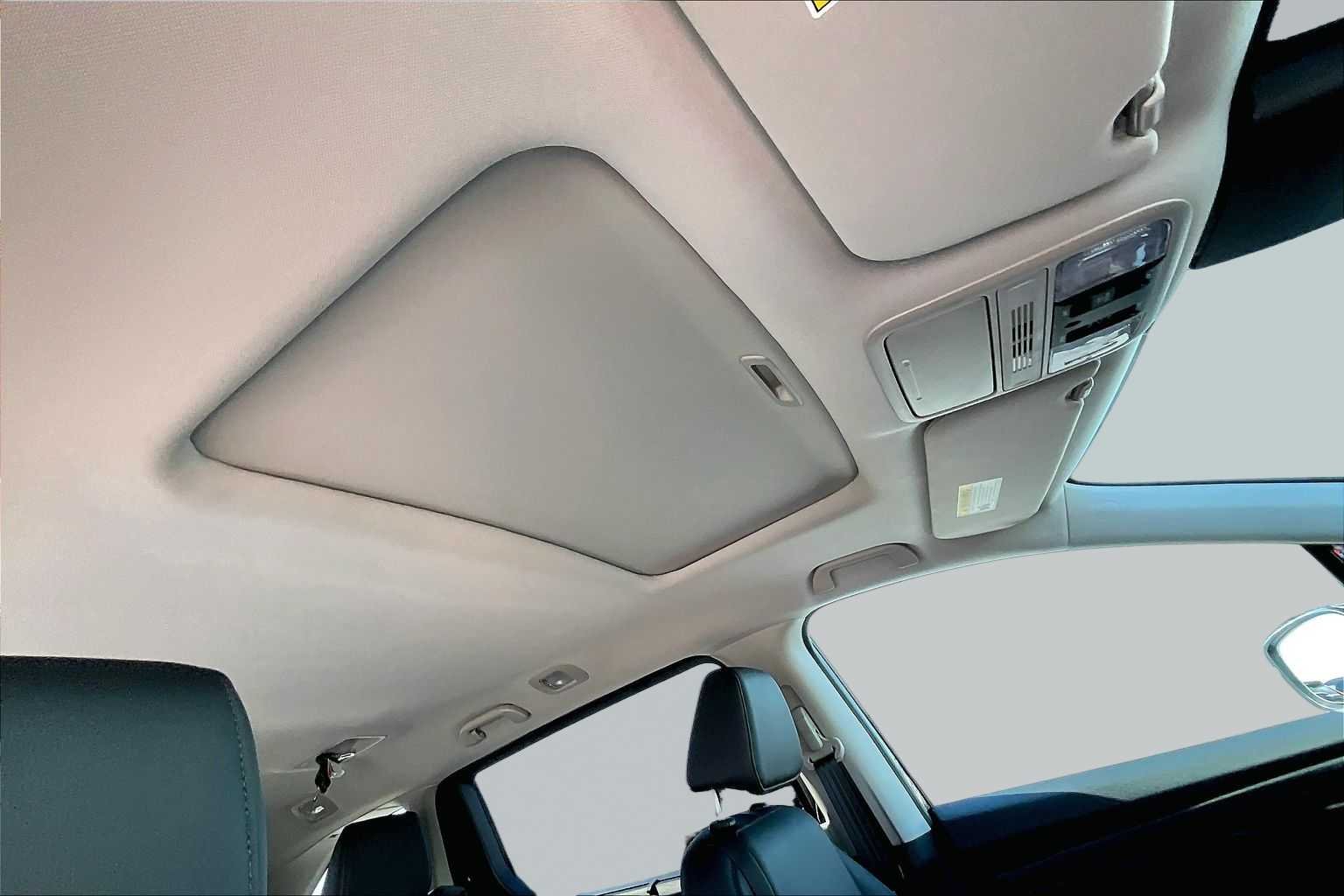 2026 Honda Odyssey EX-L - Photo 13