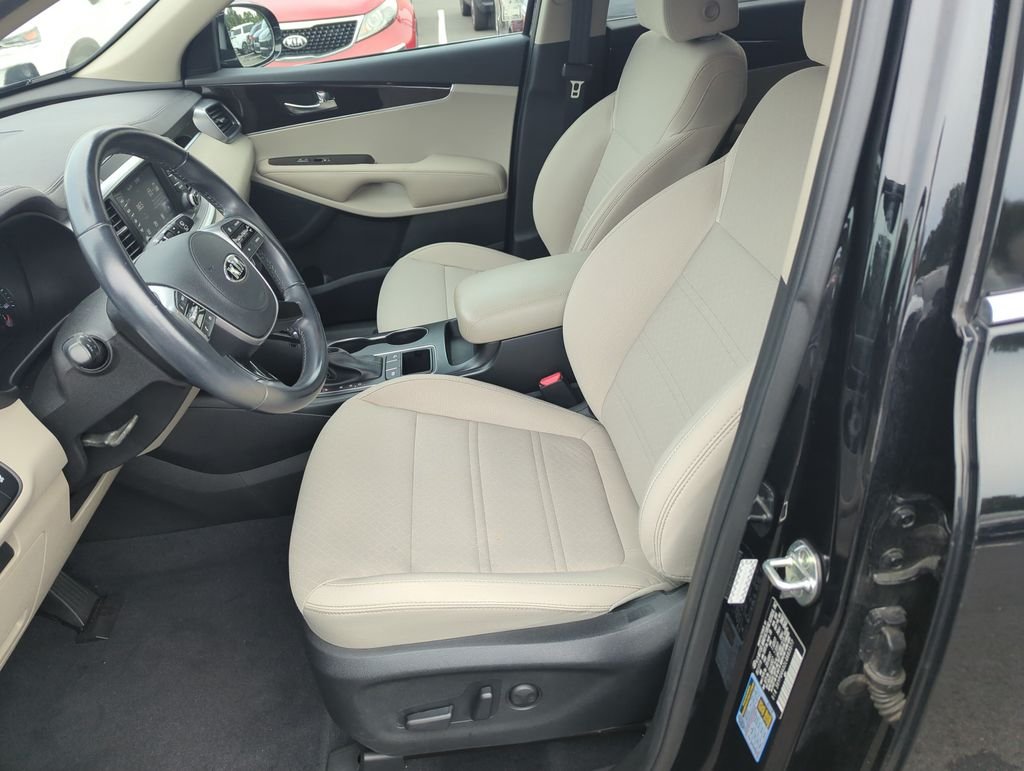 Used 2020 Black Kia LX image 12