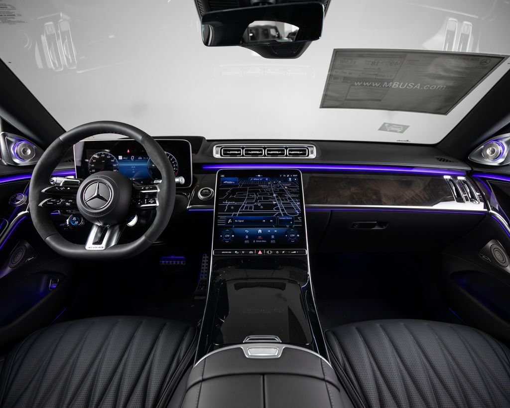 New 2026 MANUFAKTUR Night Black Magno Mercedes-Benz S 63 E AMG® image 7