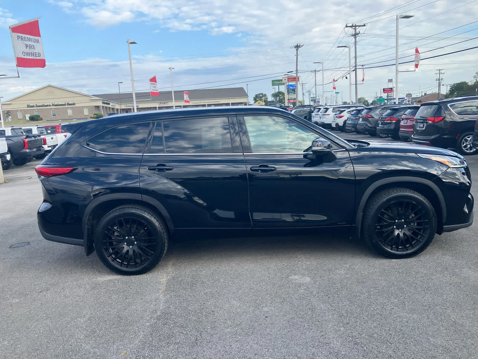 Used 2023 Midnight Black Metallic Toyota Hybrid Limited image 8