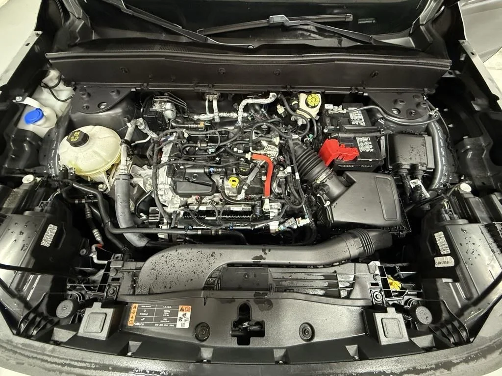 Used 2023 Gray Ford Base image 30