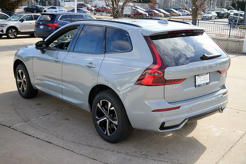 New 2026 Vapour Grey Volvo Core image 7