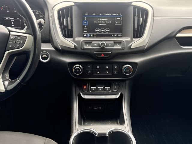 Used 2018 Red GMC SLE image 15