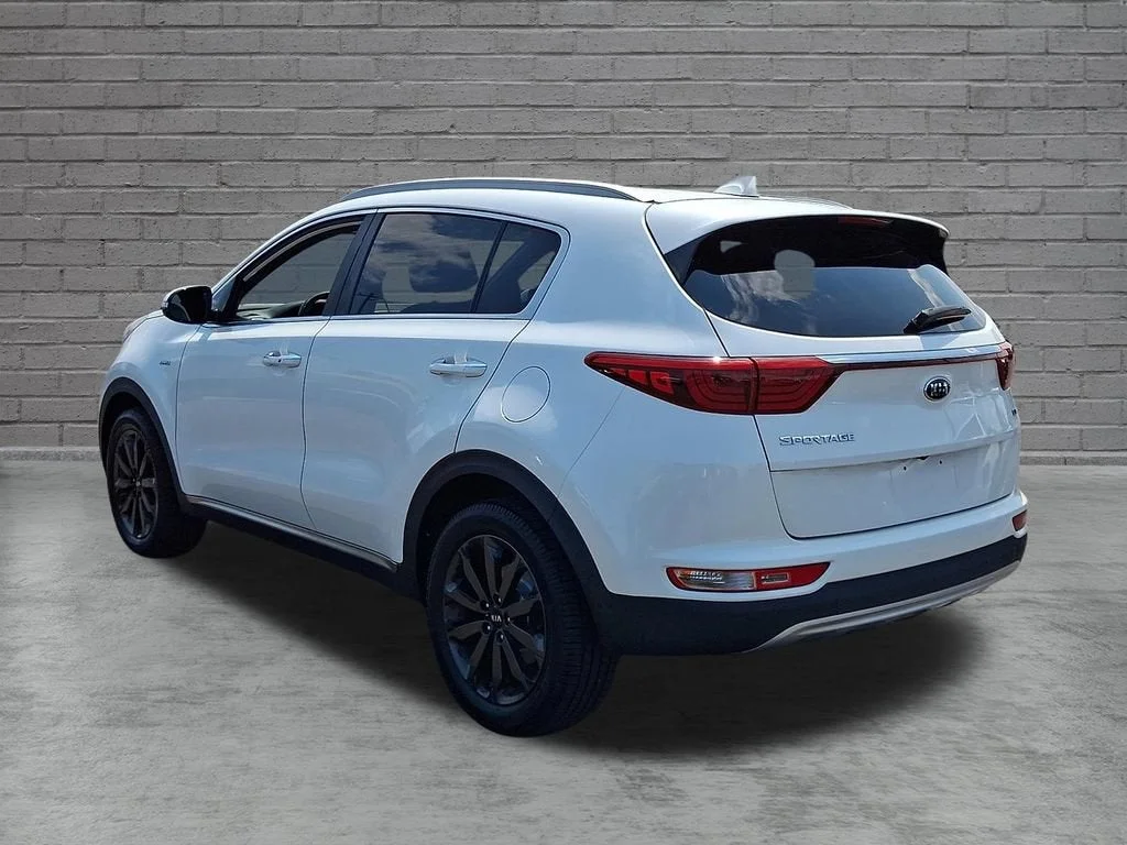 Used 2019 White Kia EX image 37