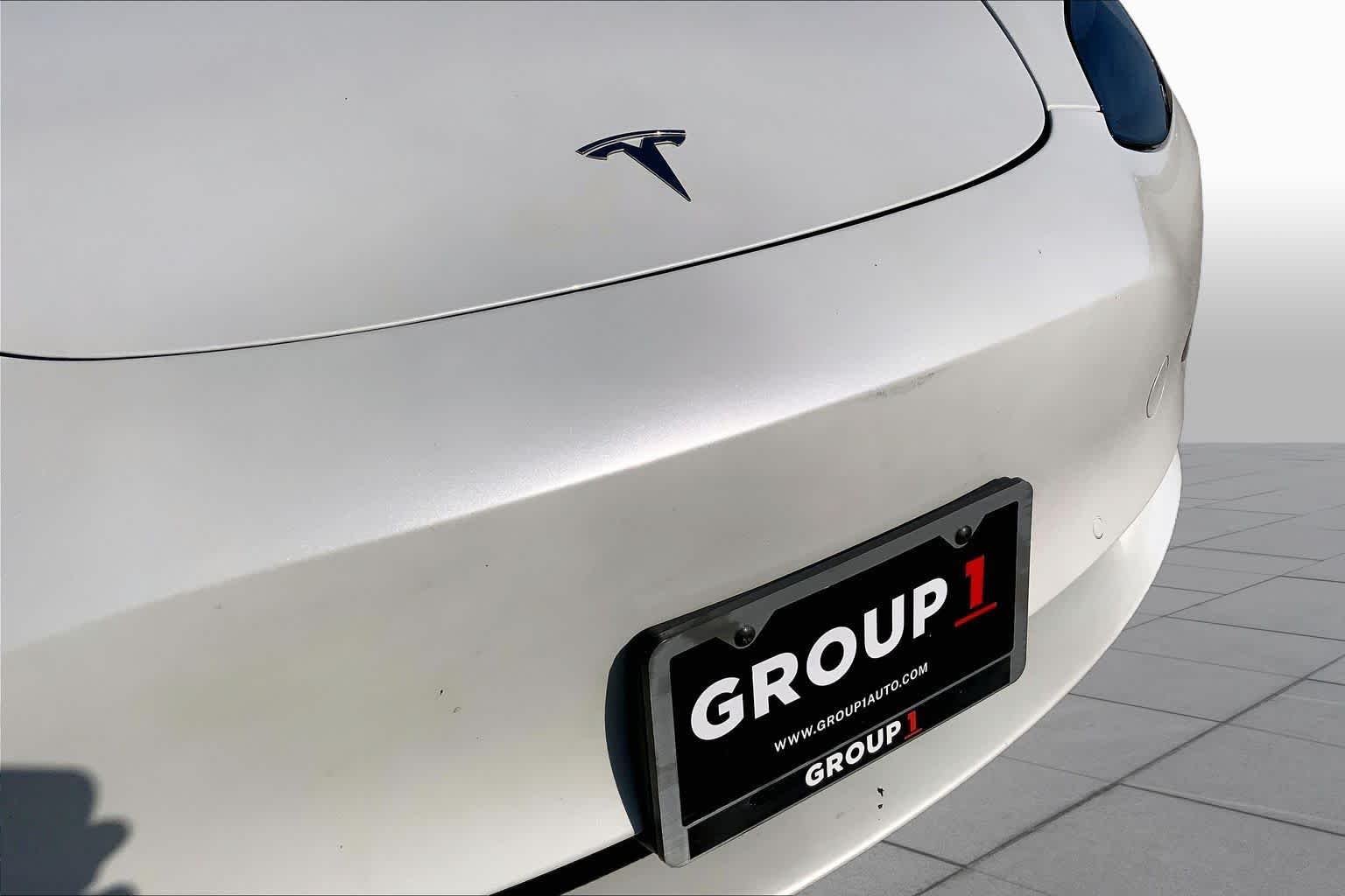 Used 2021 Pearl White Multi-Coat Tesla Long Range image 27