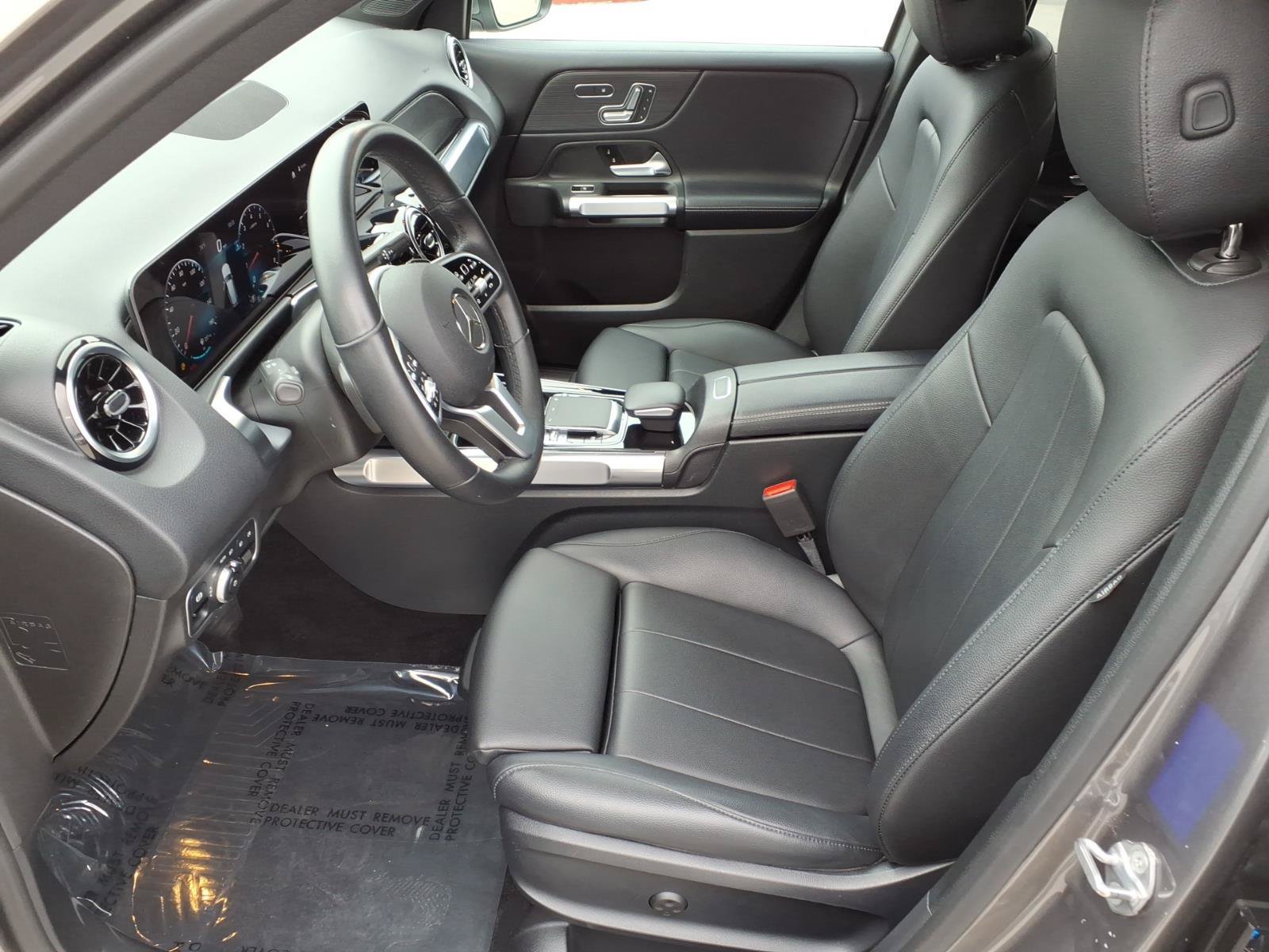 Used 2020 Mountain Gray Metallic Mercedes-Benz GLB250W image 15