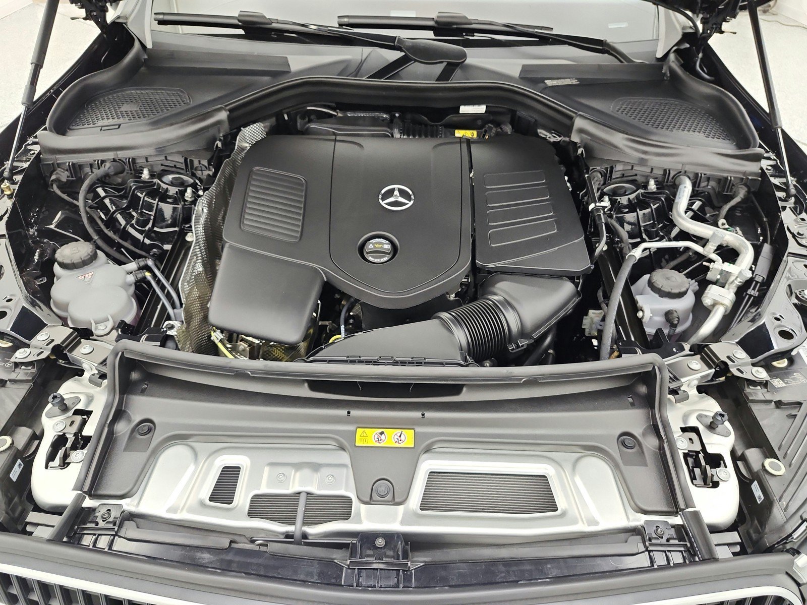 New 2026 Black Mercedes-Benz GLC 300 4MATIC® SUV image 43
