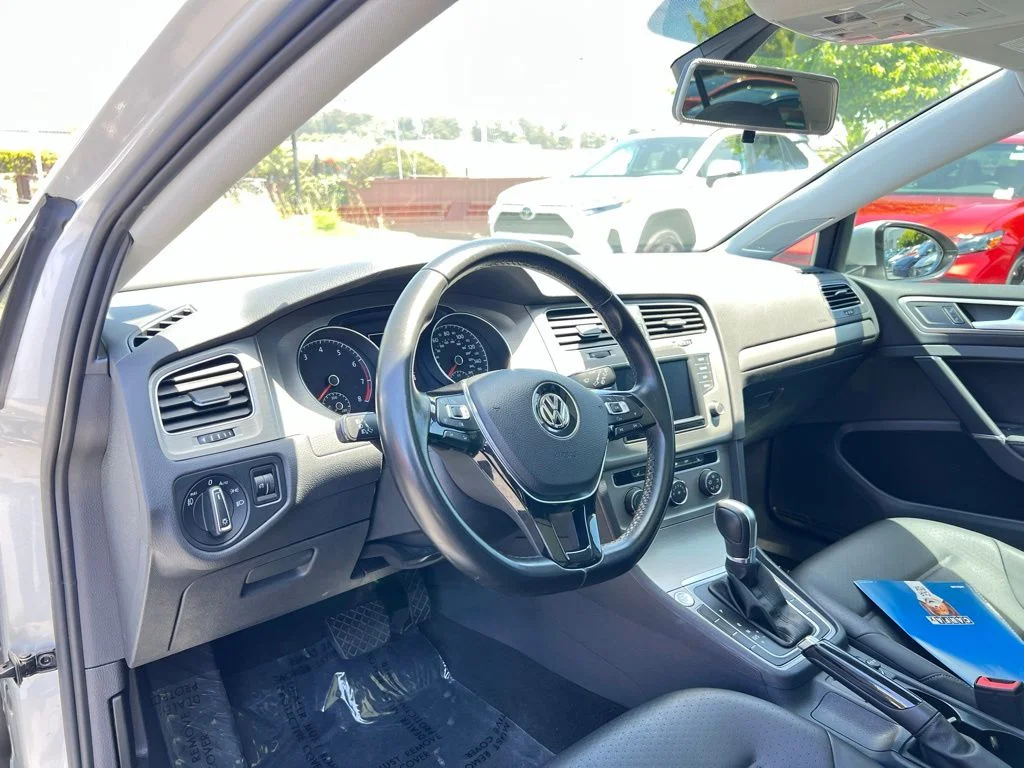 Used 2017 White Volkswagen S image 6