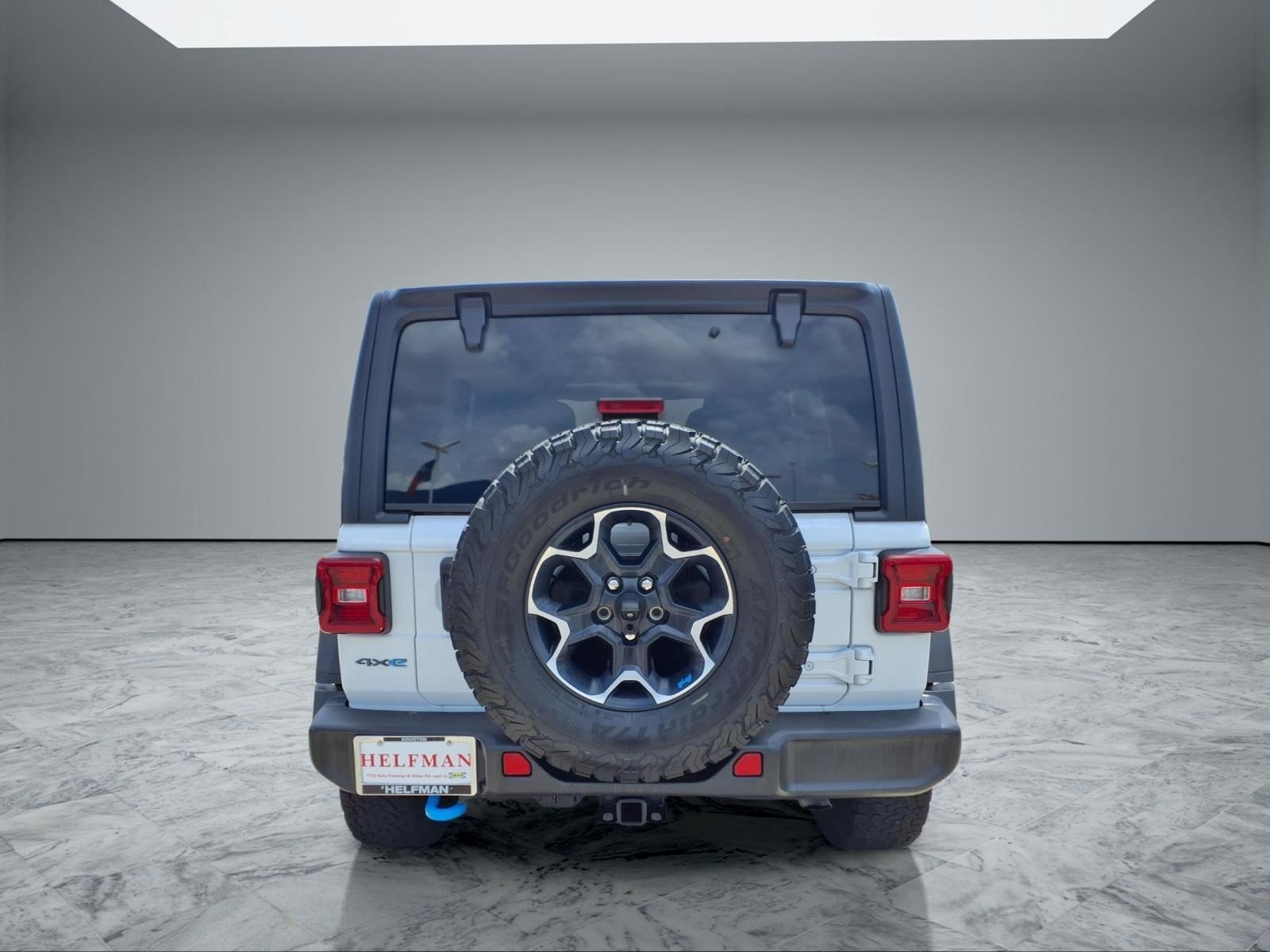 Used 2023 Bright White Clearcoat Jeep Rubicon image 6