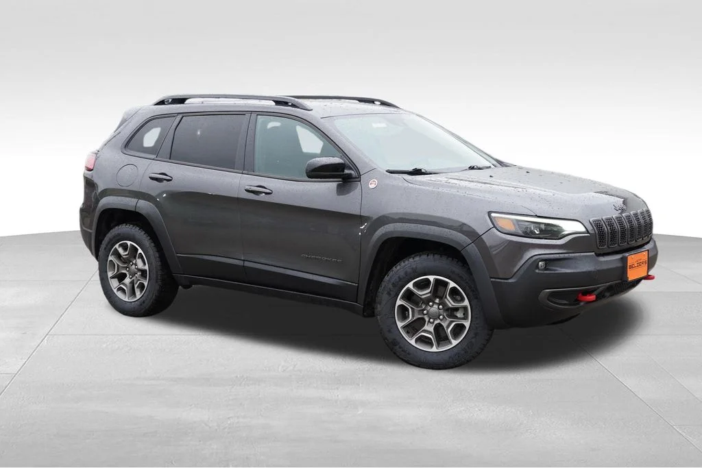Certified Used 2022 Gray Jeep Trailhawk image 2