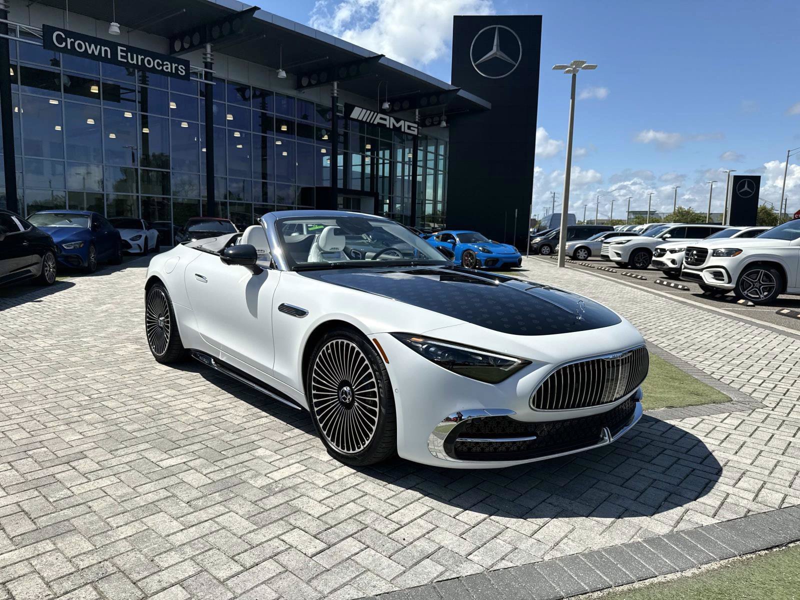 New 2027 Moonlight White Mercedes-Benz Maybach  680 Monogram Series Roadster image 7