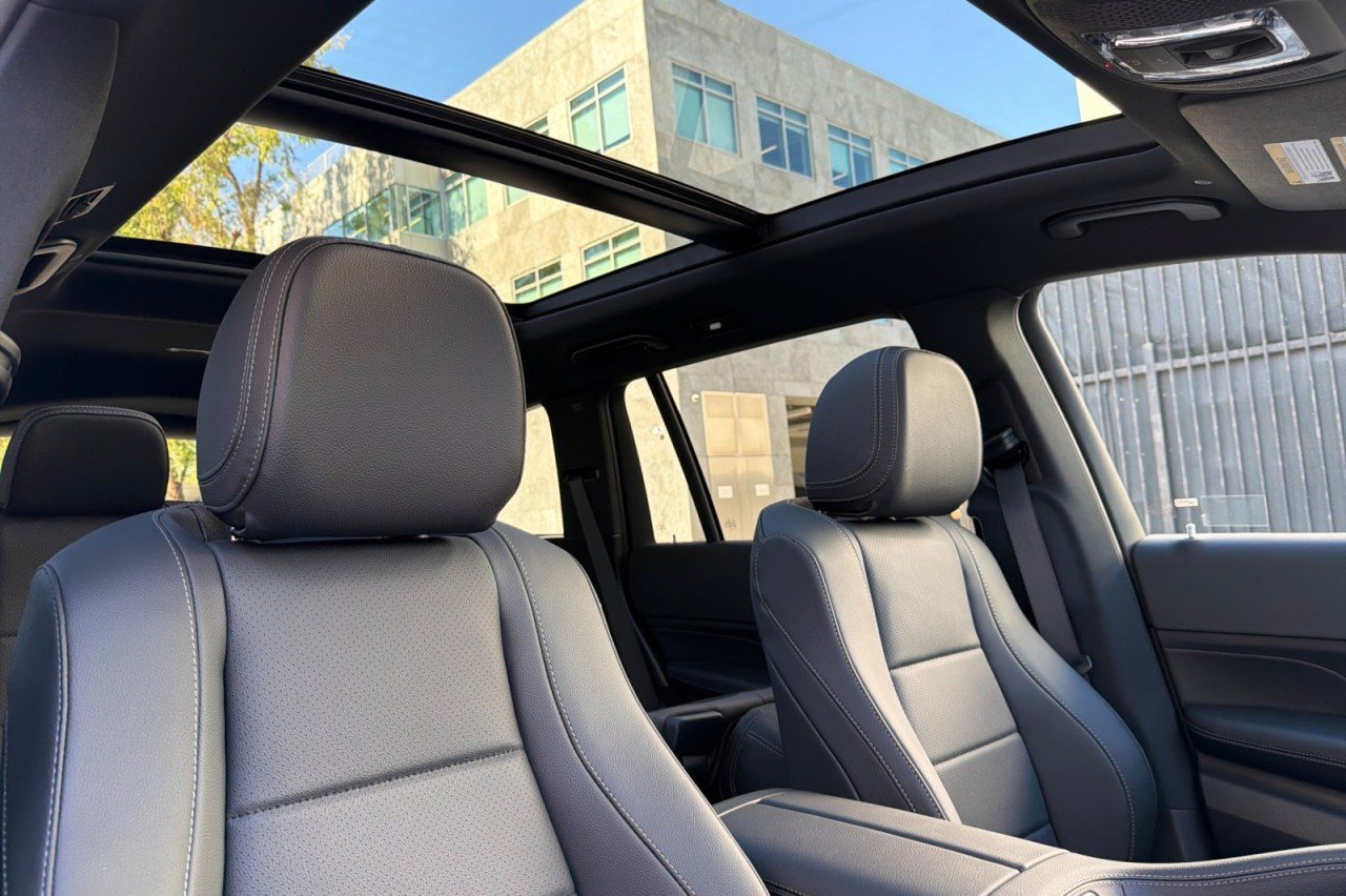 New 2026 Cirrus Silver Metallic Mercedes-Benz GLS 450 4MATIC® SUV image 17