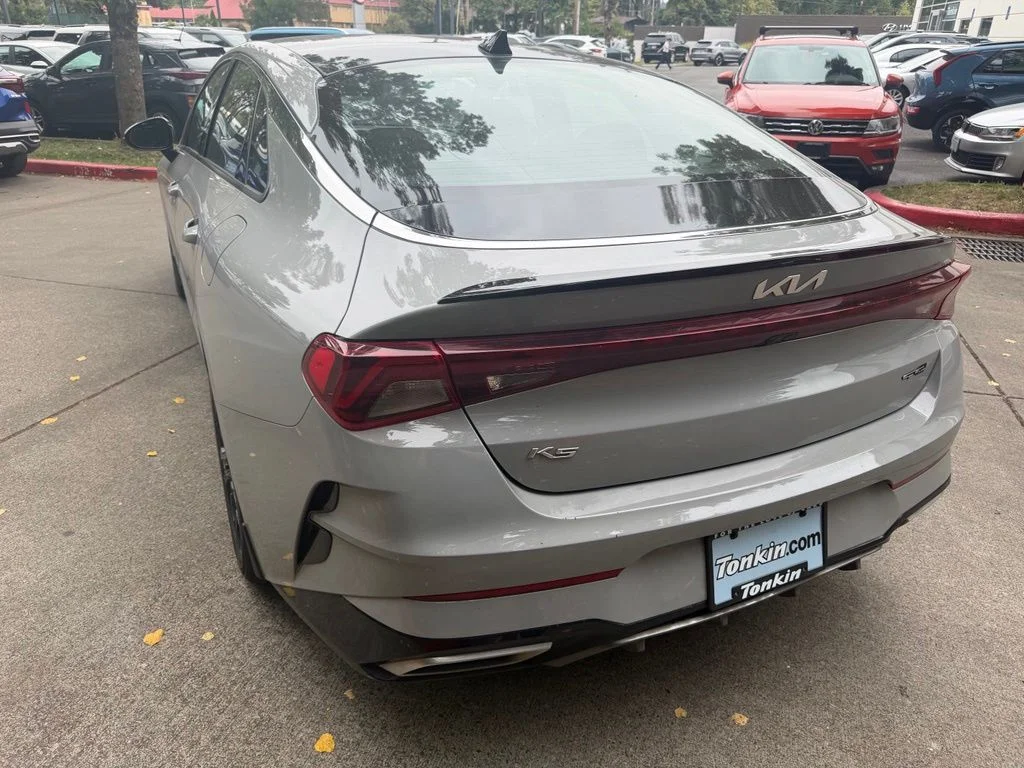 Used 2022 Wolf Gray Kia GT-Line image 7