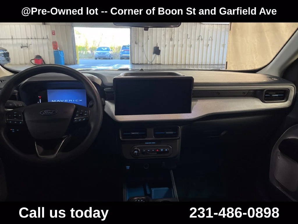 Used 2025 White Ford XLT image 17