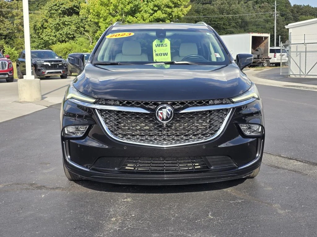Used 2023 EBONY TWILIGHT METALLIC Buick Avenir image 2
