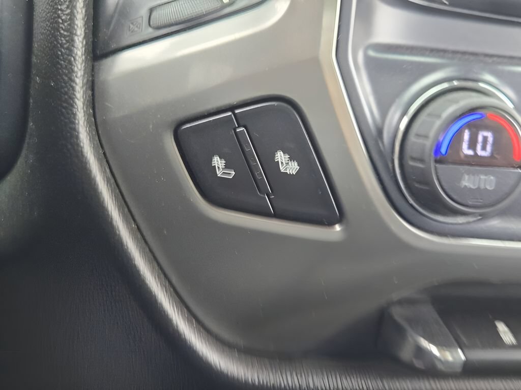 Used 2018 SILVER ICE METALLIC Chevrolet LT image 18