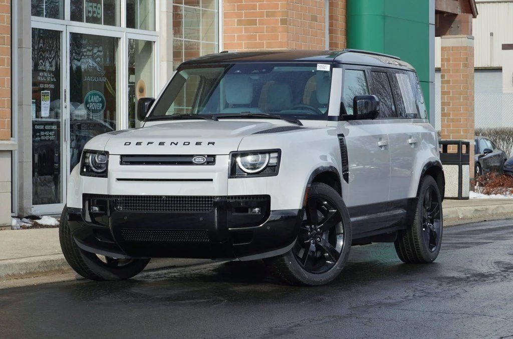 2026 Land Rover Defender 110 X-Dynamic SE P400's photo