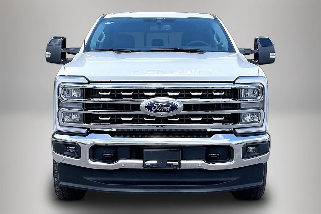New 2026 Ford Super Duty F-250 Lariat 4D Crew Cab