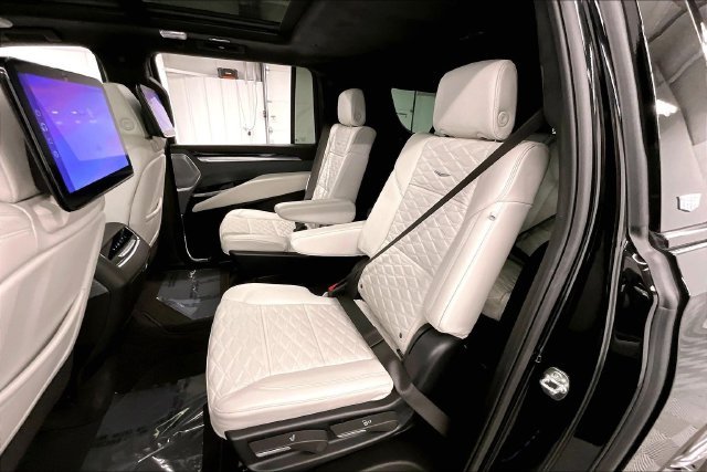 Used 2025 Black Raven Cadillac Sport Platinum image 26