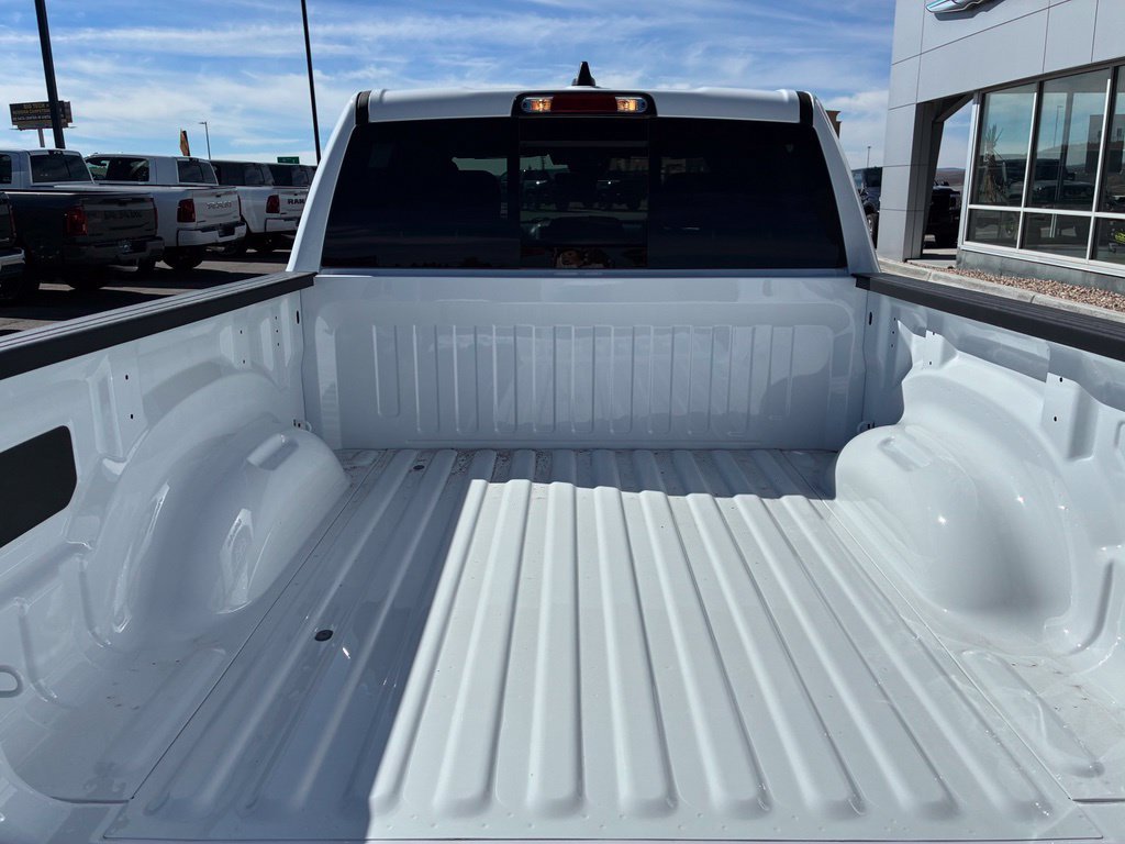 New 2026 Bright White Clear-Coat Exterior Paint RAM Warlock image 6
