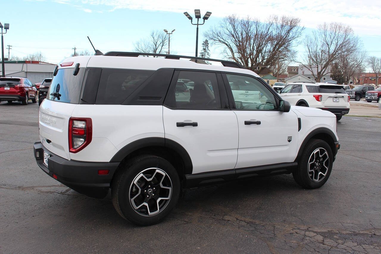 Used 2021 Oxford White Ford Big Bend AWD 4dr SUV image 5