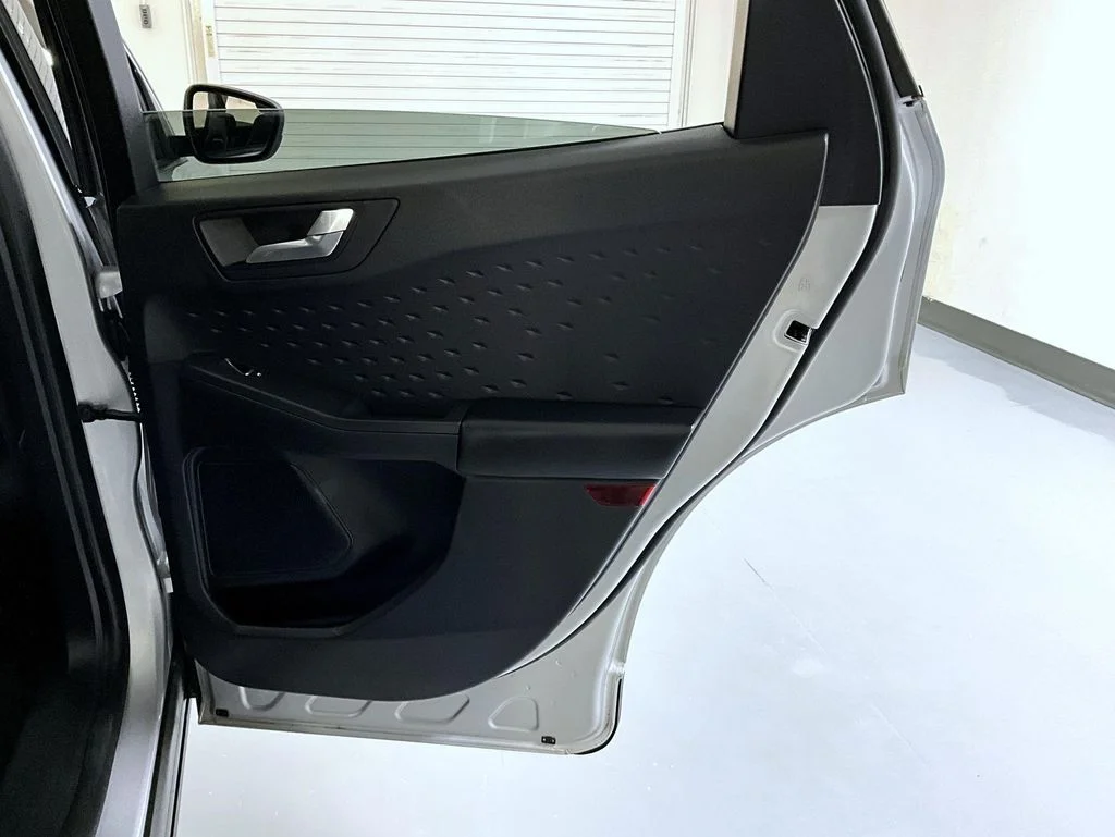 Used 2020 Silver Ford SEL image 17