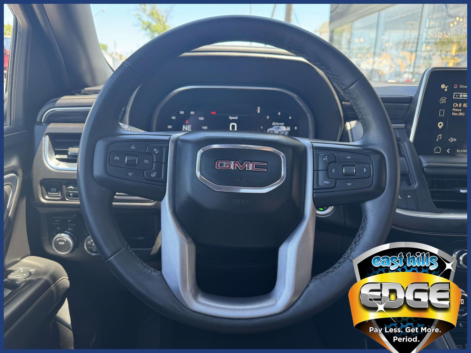 2023 GMC Yukon SLT - Photo 12