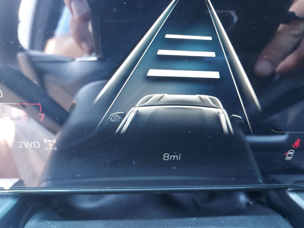 New 2027 Summit White GMC Elevation image 19