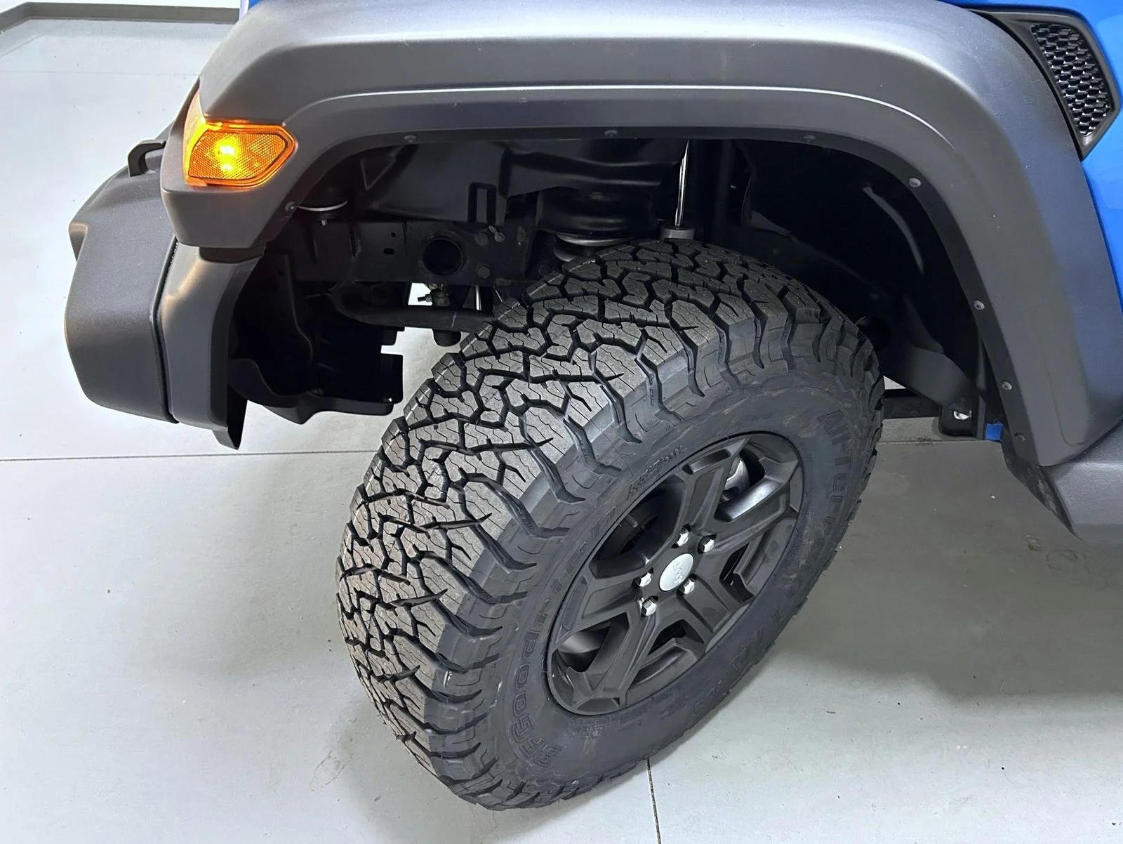 Used 2022 Blue Jeep Unlimited Sport S image 23