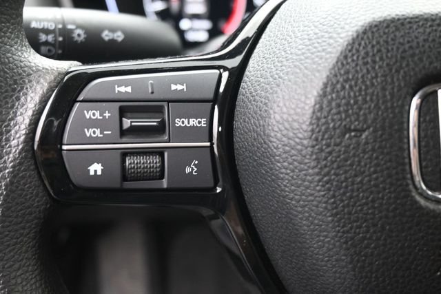 Used 2025  Honda LX image 6