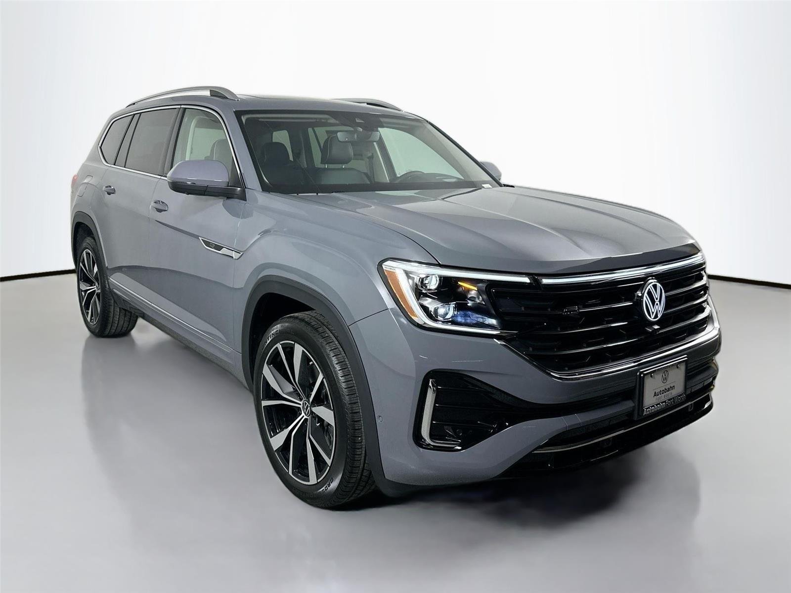 New 2026  Volkswagen 2.0T SEL Premium R-Line image 3