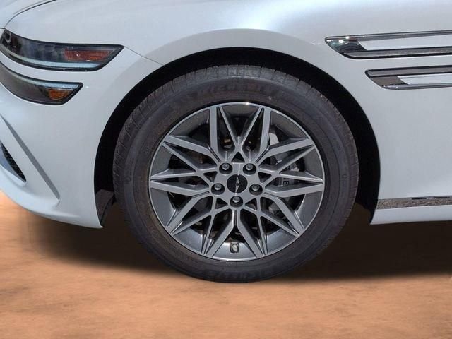 Used 2025 White Genesis 2.5T image 22