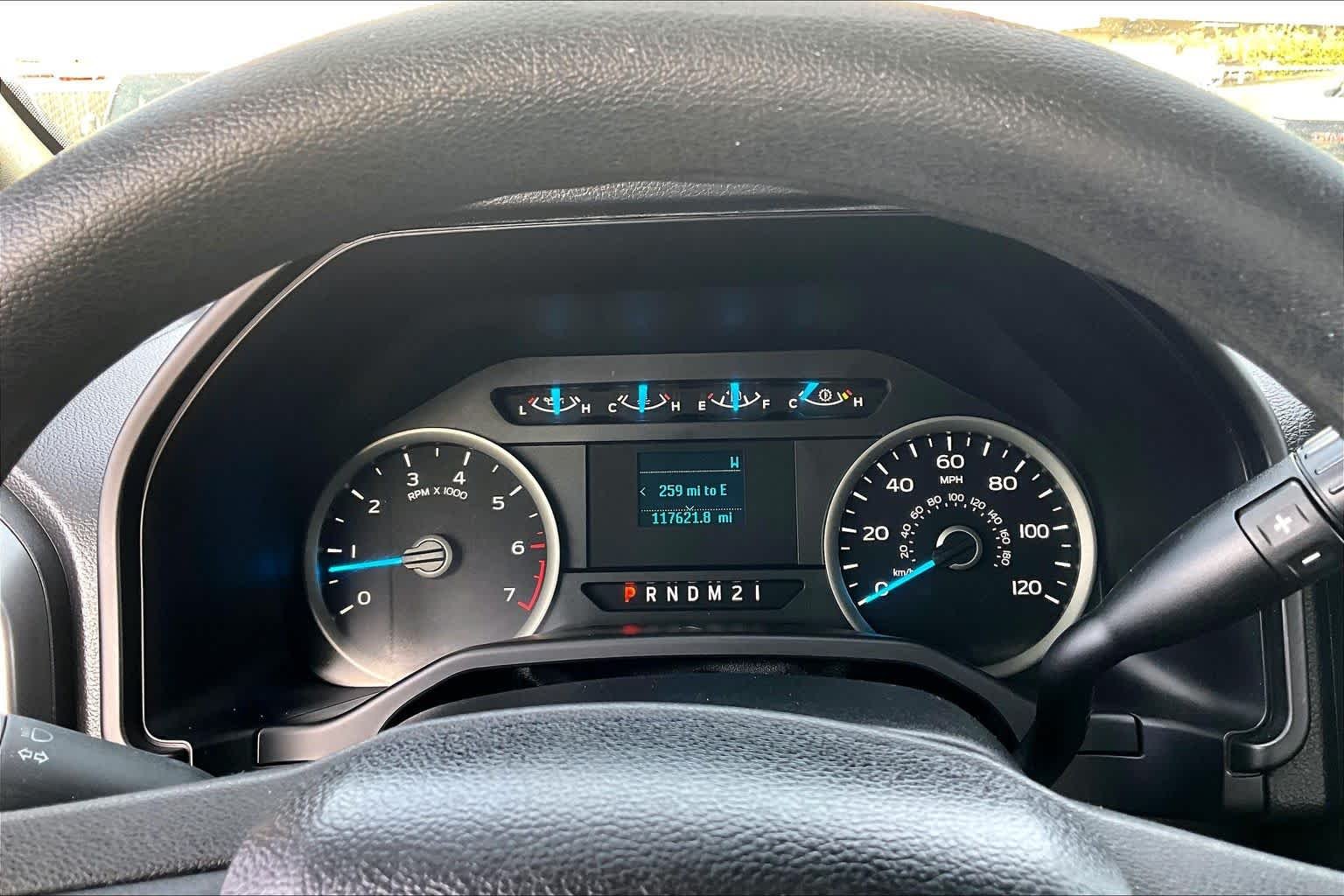 Used 2016 Oxford White Ford XLT image 26