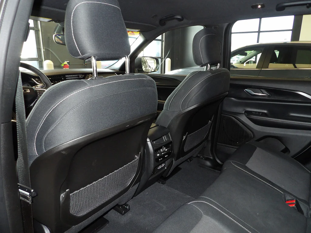 Used 2024 Baltic Gray Metallic Clear Coat Jeep Laredo image 22