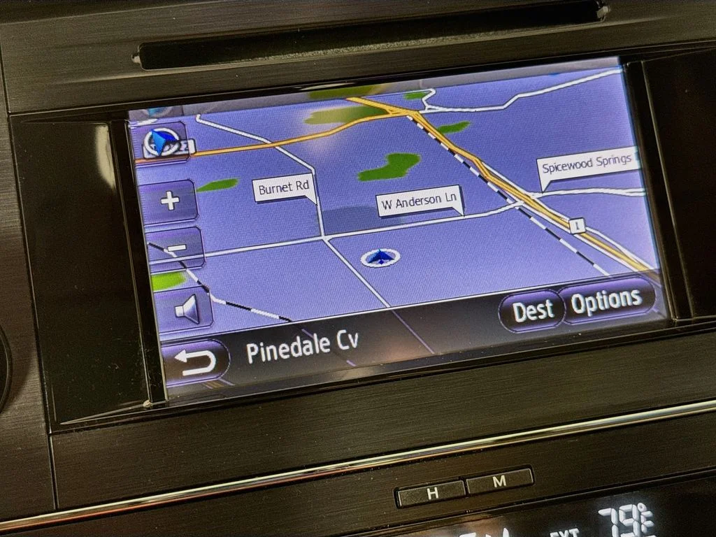 Used 2013 Red Toyota XLE Touring image 15