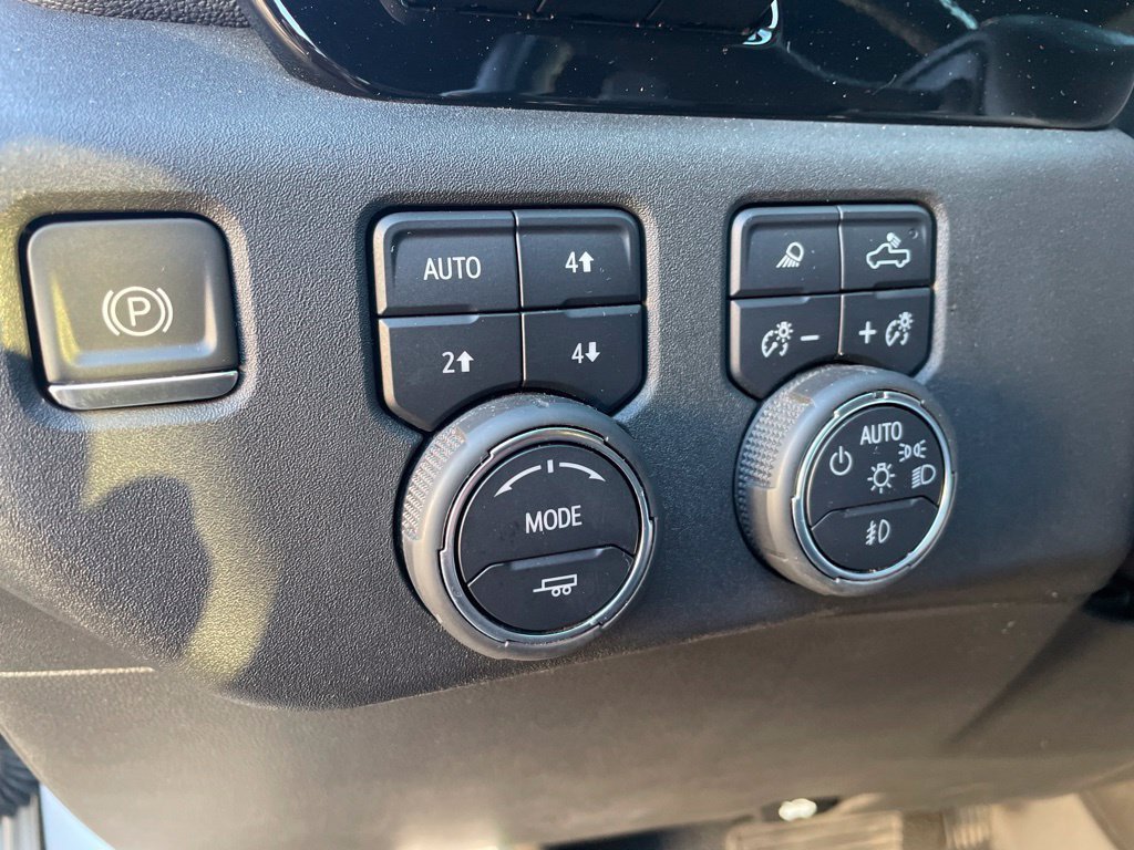 Used 2022 Beige Chevrolet High Country image 15