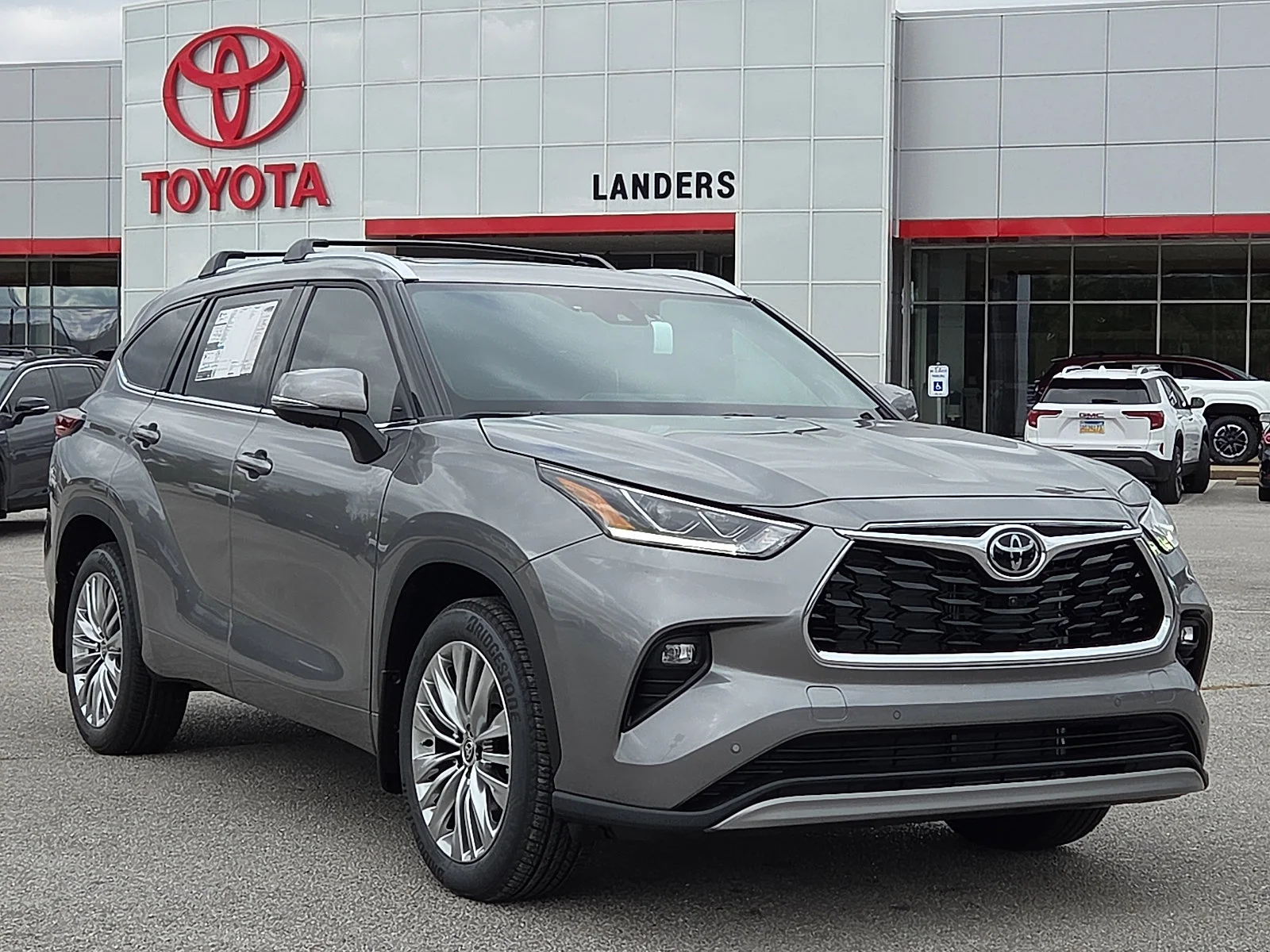 2026 Toyota Highlander Platinum