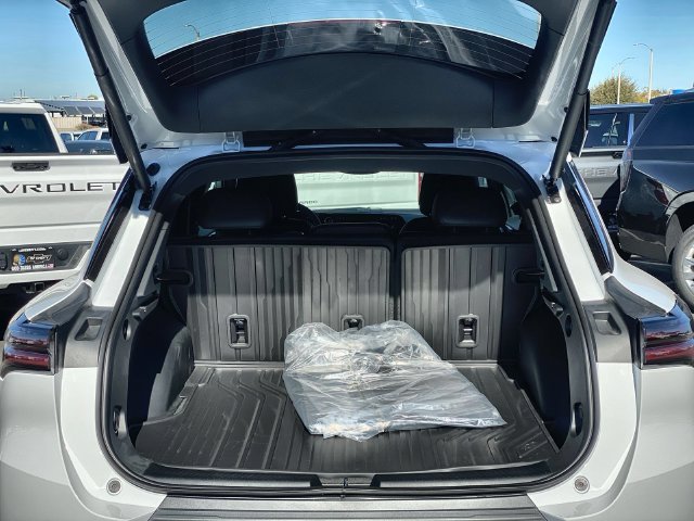 2026 Chevrolet Equinox EV 2LT - Photo 37