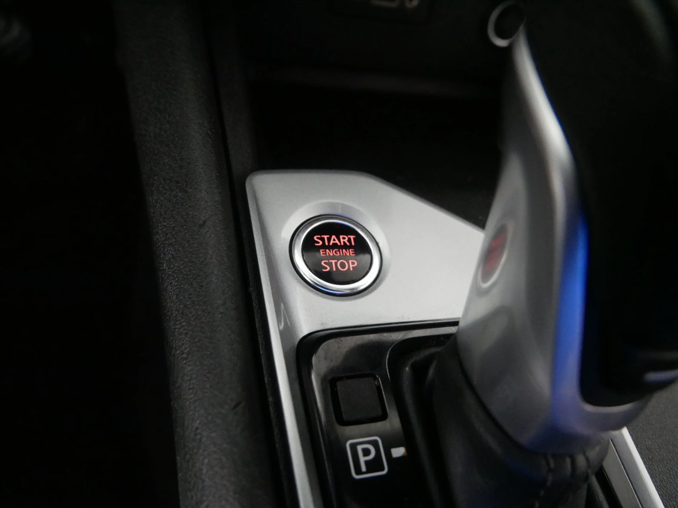 Used 2025 Super Black Nissan SV image 29