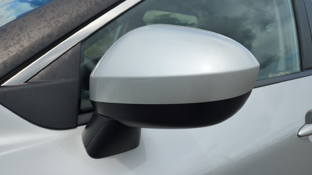 2025 Nissan Rogue SV - Photo 11