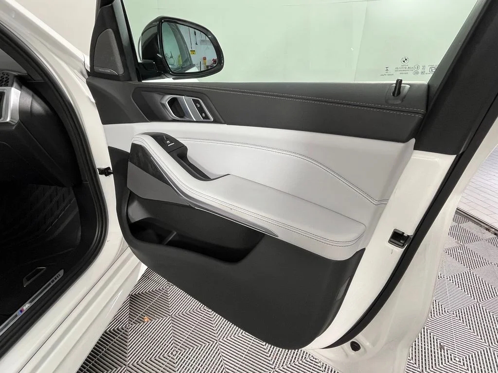 Certified Used 2025 Alpine White BMW xDrive40i image 25