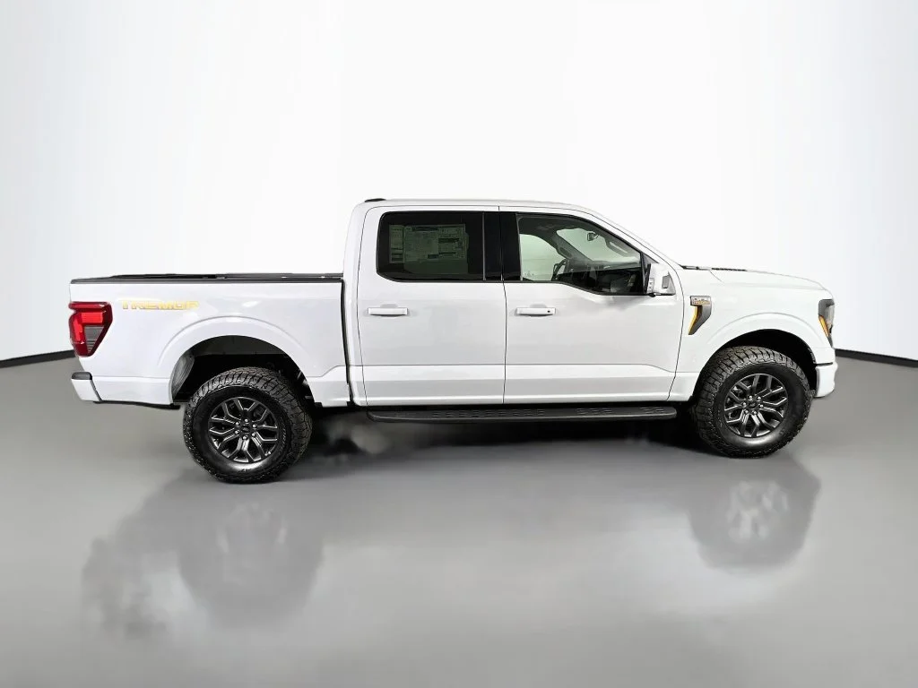 New 2026 White Ford Tremor image 18