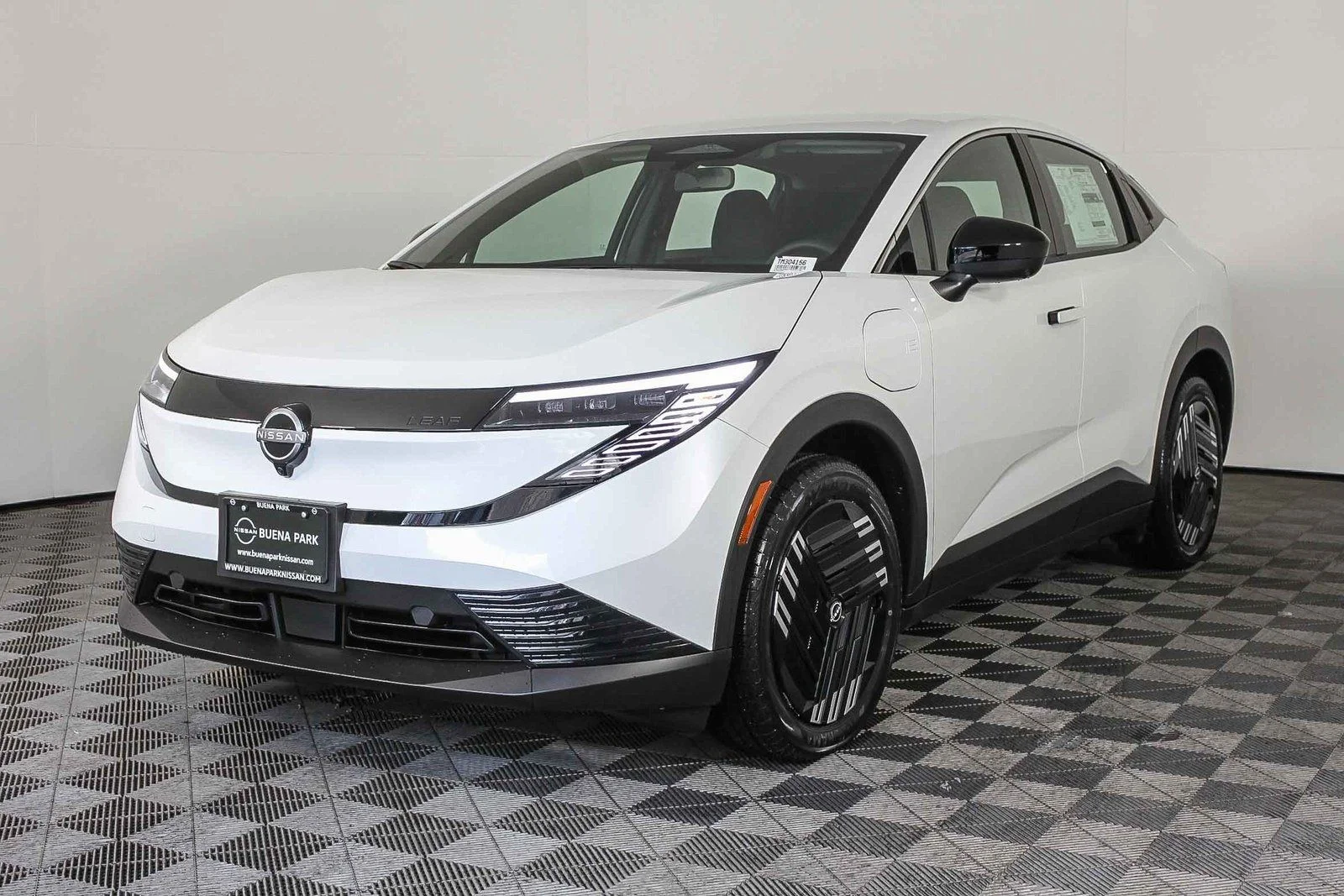 New 2026 Everest White Pearl TriCoat Nissan S+ image 3