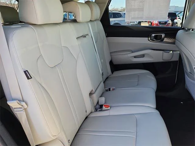 New 2026 White Kia S image 19