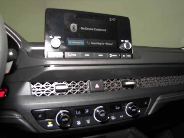 Certified Used 2025 Platinum White Pearl Honda SE image 38
