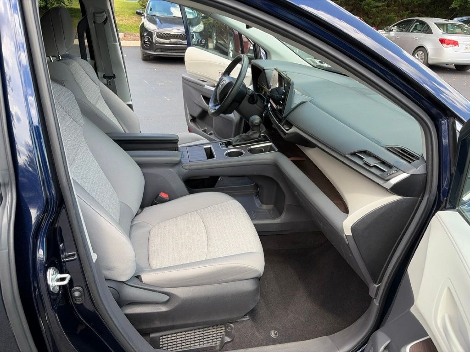 Used 2024 Gray Toyota Hybrid LE image 23