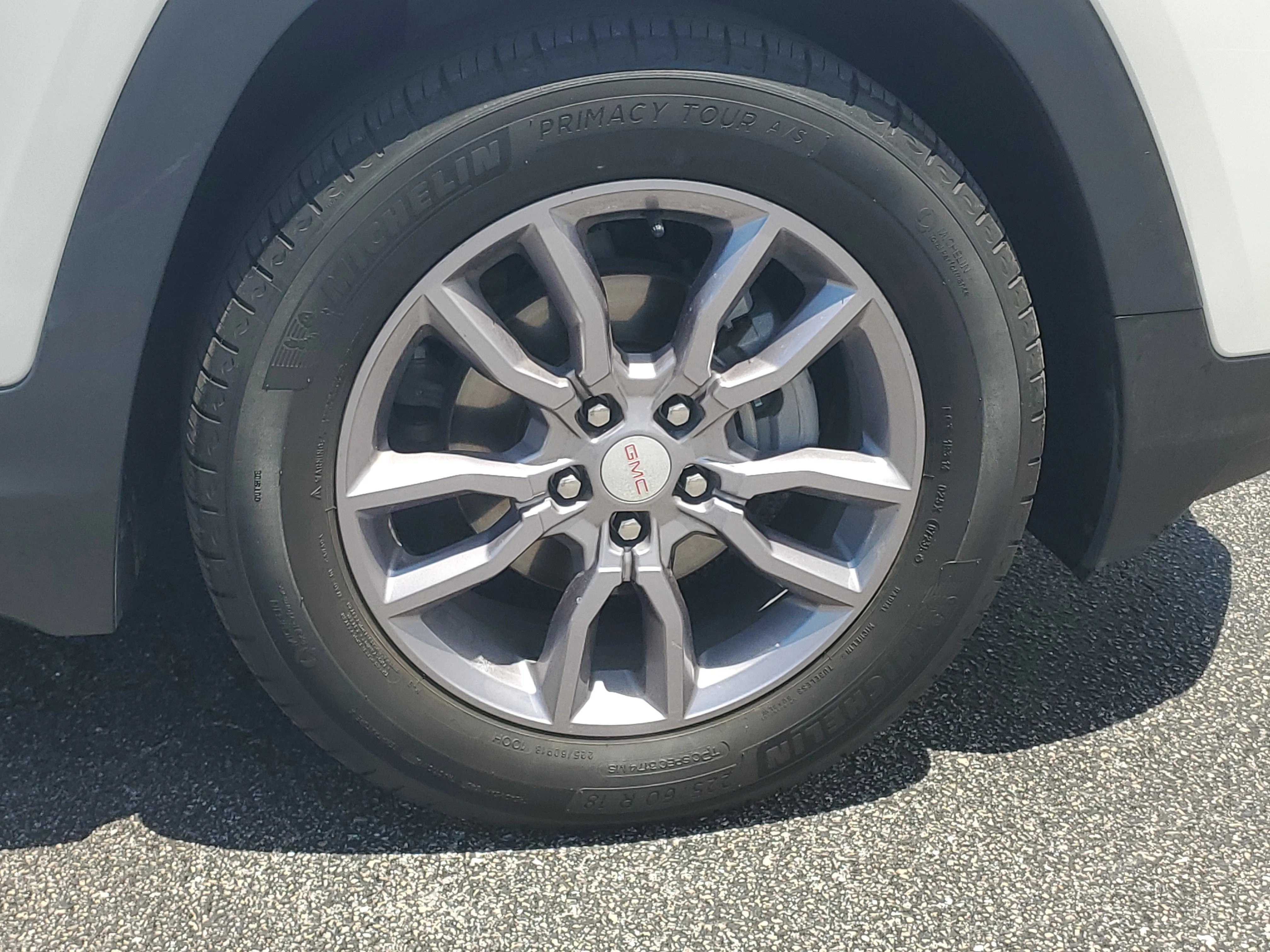 Used 2023 White Frost Tricoat GMC SLT image 7