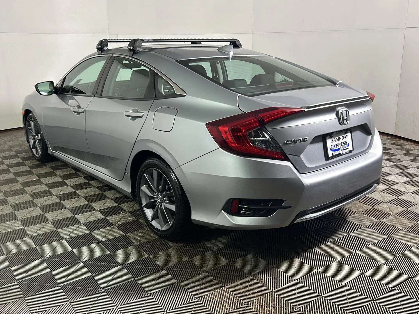 Used 2019 Lunar Silver Metallic Honda EX image 7